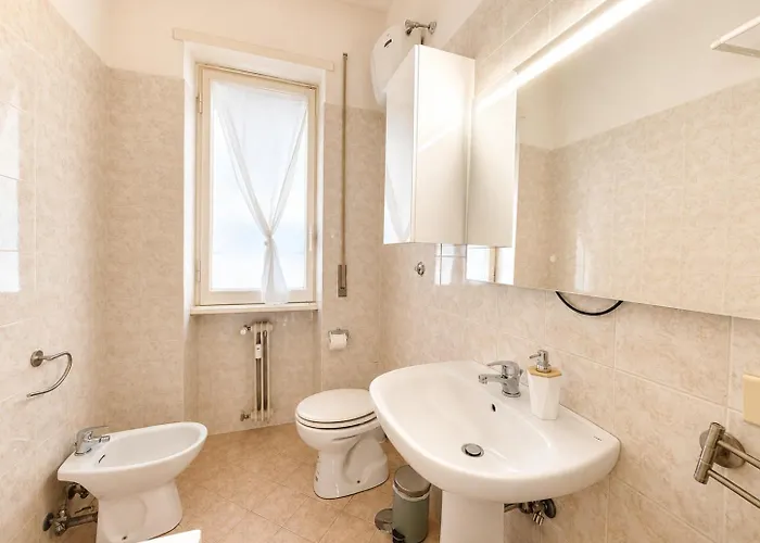 Vatican Museums Metro 2 Min Walk Apartment